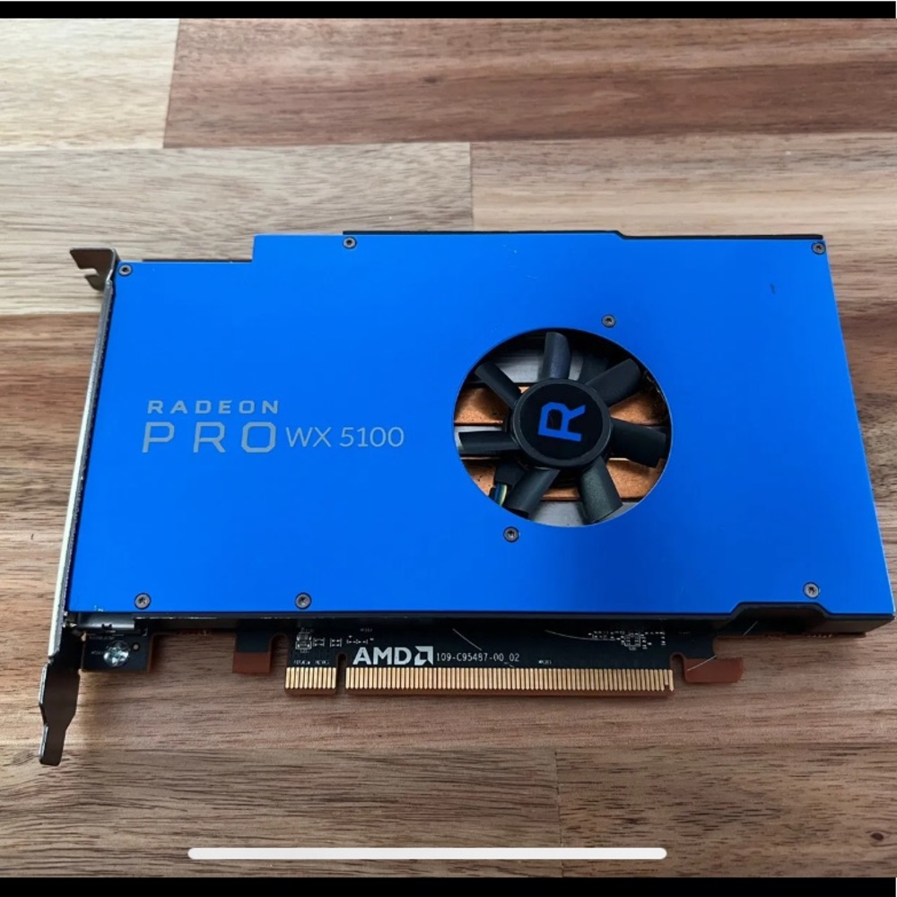 AMD Radeon Pro Wx 5100 8GB GDDR5 Graphics Card (100-505940).